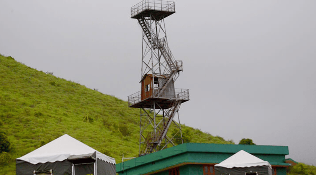 pakshipathalam bird sanctuary in wayanad